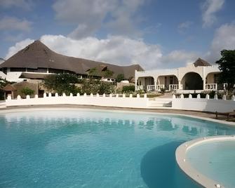 Jacaranda Beach Resort - Watamu - Pool