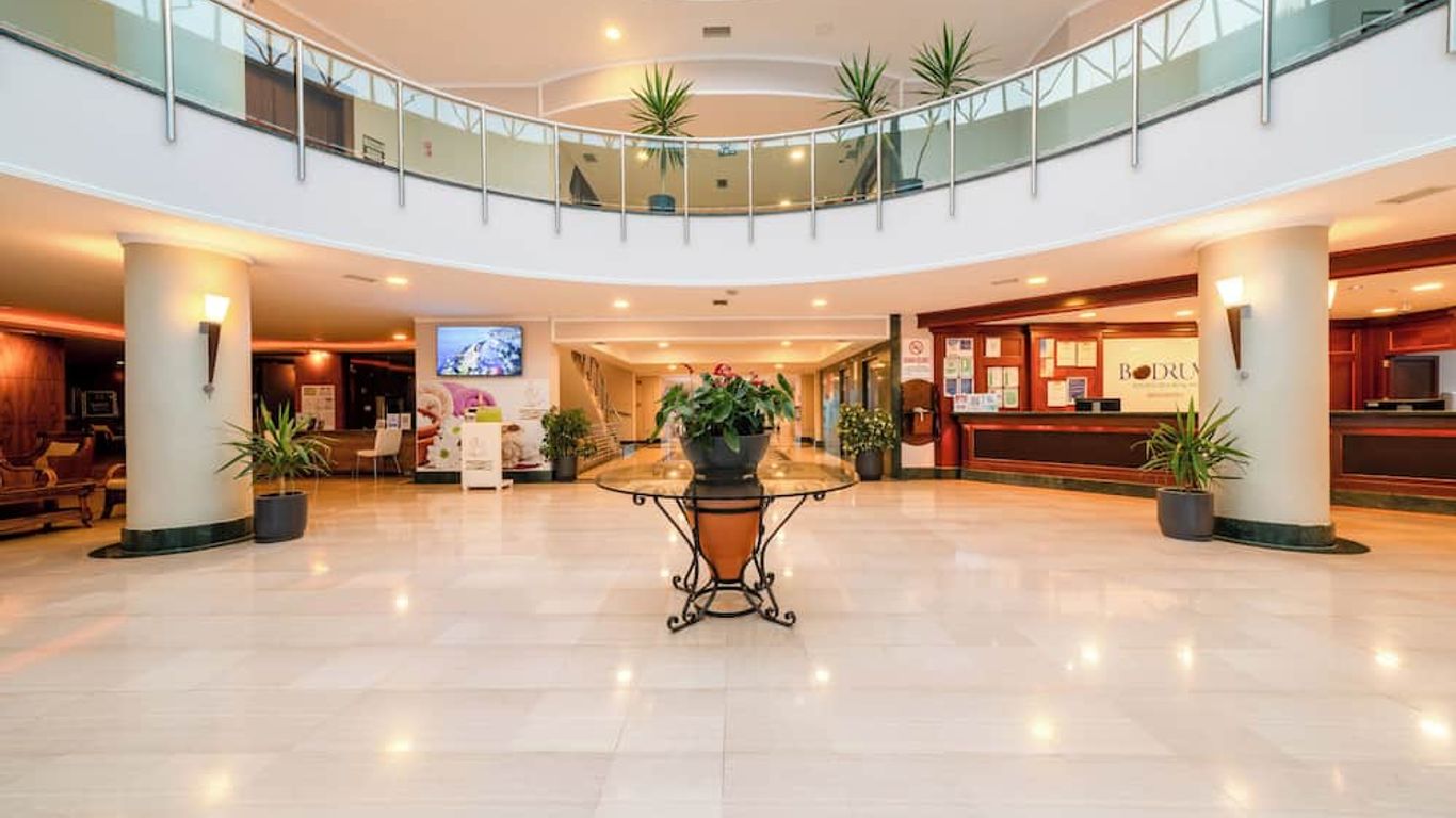 Bodrum Holiday Resort & Spa