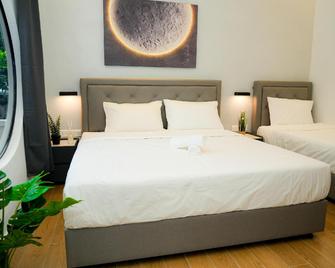 Moon Hotel - Mentekab - Bedroom