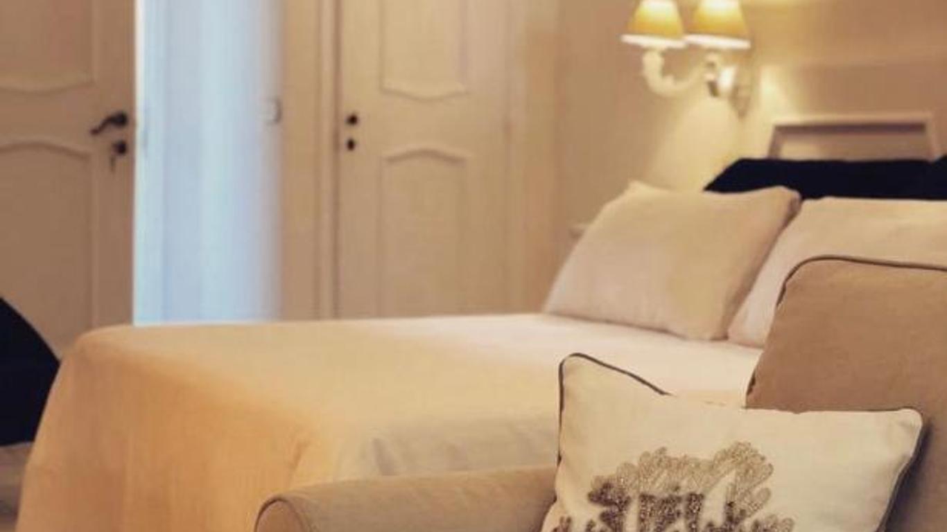 Marunnella Suites
