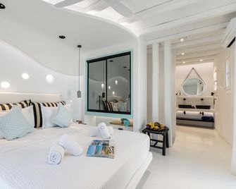 Majo Suites Hotel - Agia Anna
