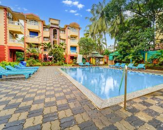 OYO Flagship 400 Calangute Baga Circle - Calangute - Piscina