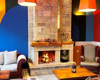 Parnassos Delphi Hotel - דלפי - טרקלין