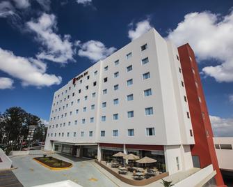 Fiesta Inn Guadalajara Periferico Poniente - Zapopan - Budova