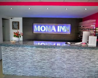 Mona Inn - Mazatlán - Front desk