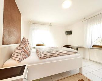 Hotel Alt Cues - Bernkastel-Kues - Schlafzimmer
