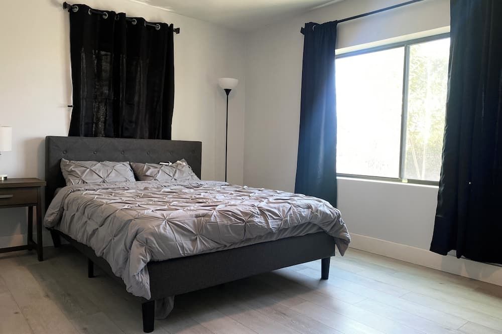 Modern Urban Oasis Conveniently Located near Downtown Phoenix. - فينيكس - غرفة نوم