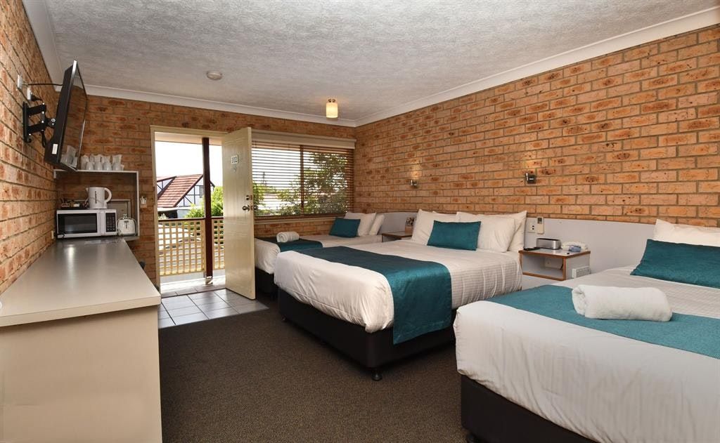 Kennedy Drive Boutique Motel - Close To City Centre & Airport
