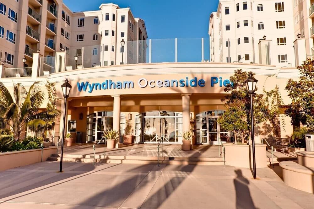 Enjoy our Downtown Oceanside Seaside Resort full of Amenities - Oceanside - Bâtiment