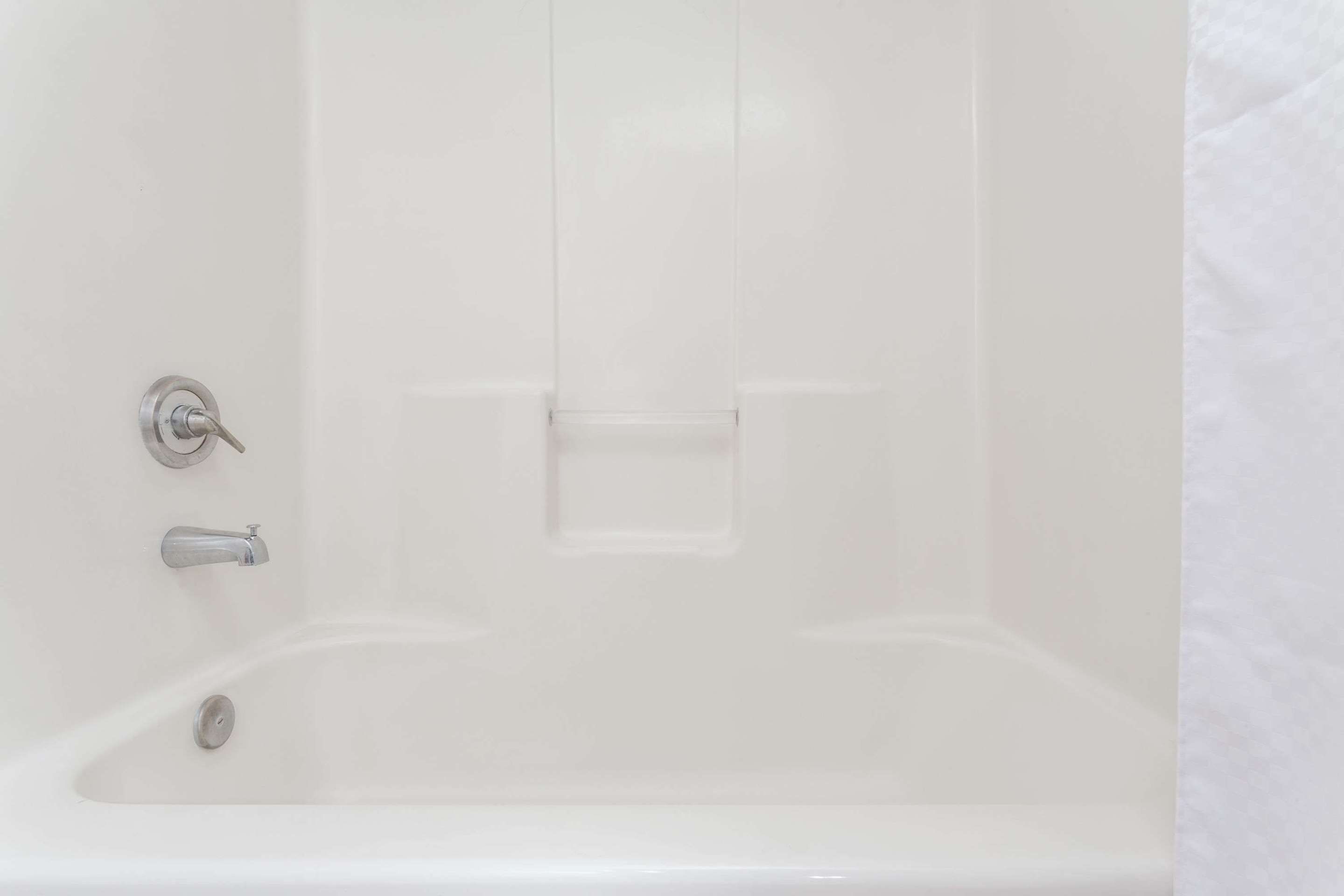 Bathroom view of Super 8 by Wyndham Cottonwood