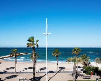 Experience Six Fours Les Plages in Style! Pets are Welcome Here! - Six-Fours-les-Plages - Strand