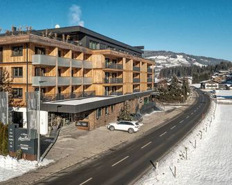 Alpenparks Hotel & Apartment Taxacher - Kirchberg in Tirol - Clădire