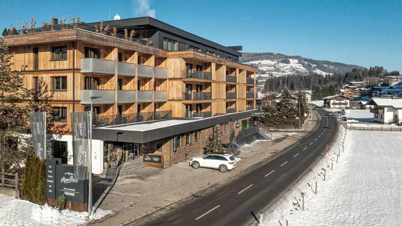 Alpenparks Hotel & Apartment Taxacher