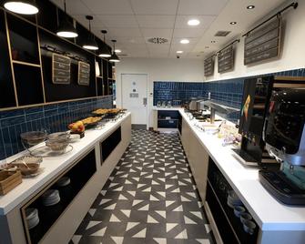 Travelodge Madrid Alcalá - Madrid - Dining room