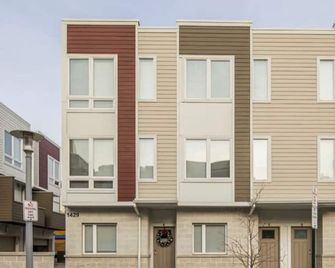 Luxury Downtown Townhome Unit 13 - Cleveland - Edificio