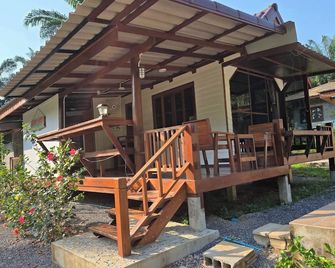 Peaceful Mountain Retreat in Ao Luek Tai - Ao Luek - Patio