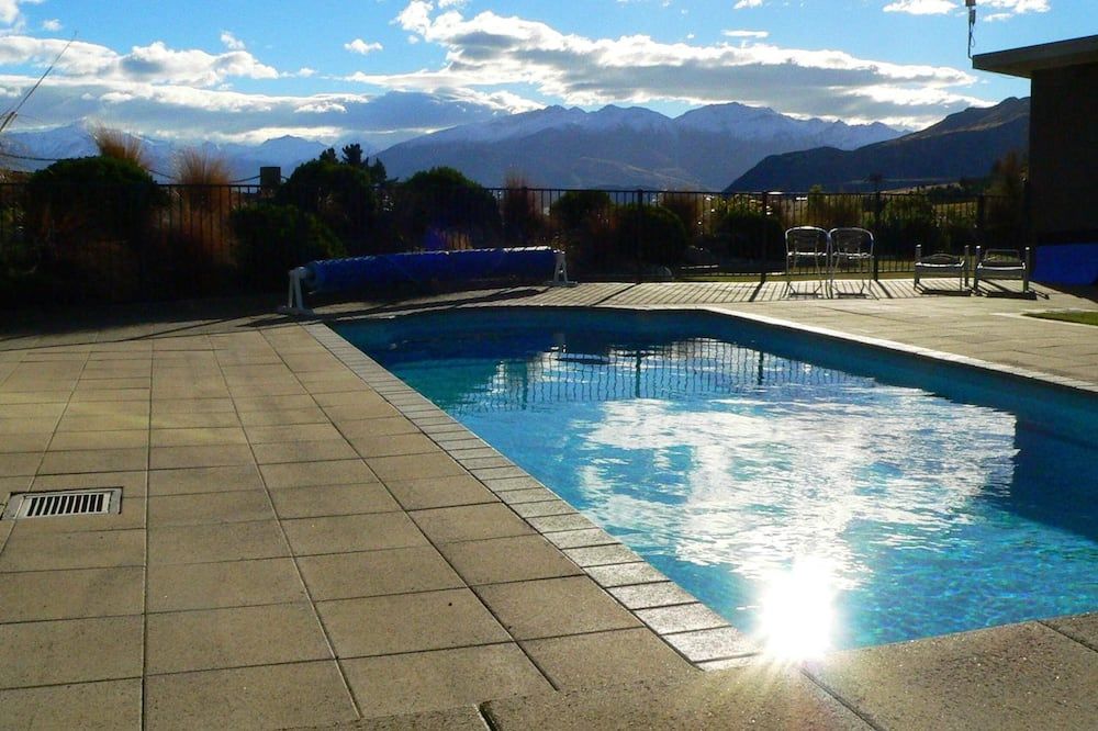 ألباين ريزورت وناكا ابي إ اتشي س هوتلز آند ريزورتس