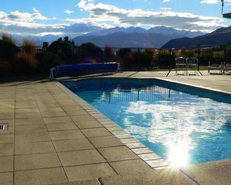 瓦納卡傑出服務式公寓酒店 - 瓦納卡 - 瓦納卡 - 游泳池