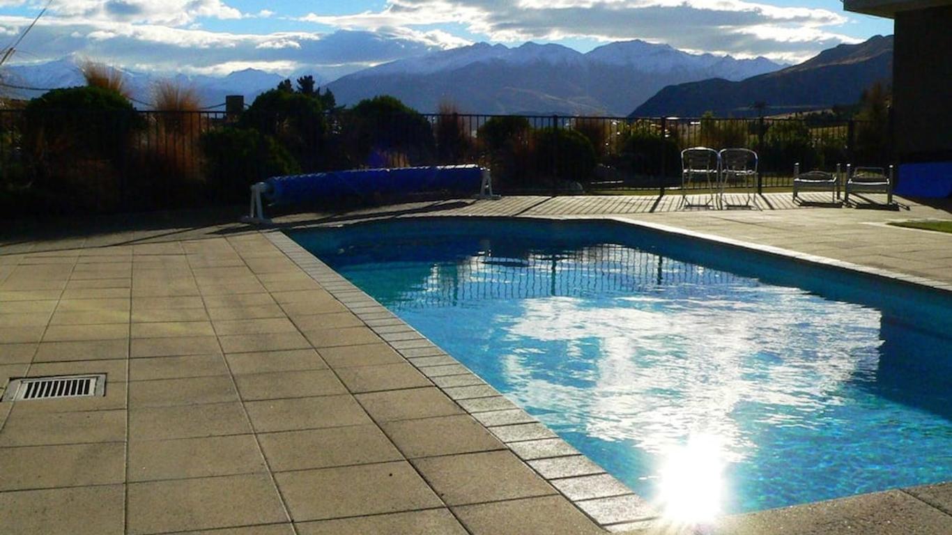 Alpine Resort Wanaka Thc Hotels And Resorts