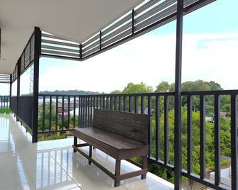 Pelita Guest House - Balikpapan - Balkon