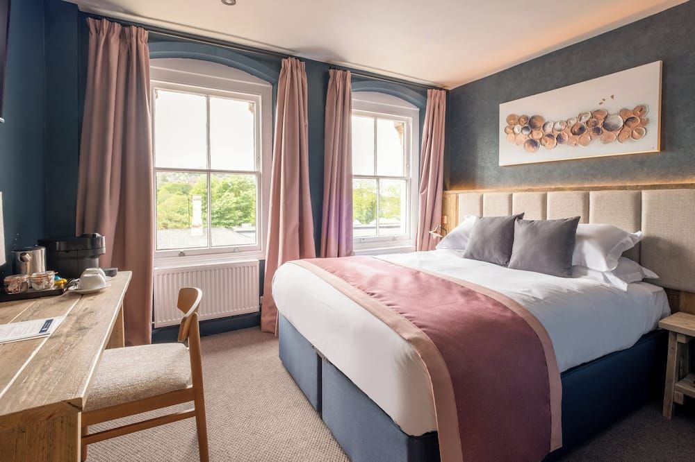 The Stroud Hotel - Stroud - Bedroom