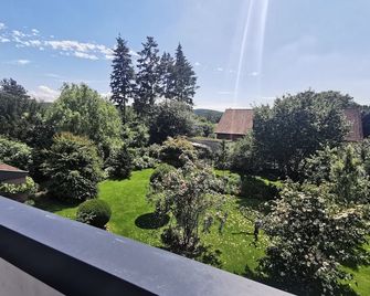 New! Bright and modern apartment with a view near the Ruhr - 施韋爾特 - 陽台