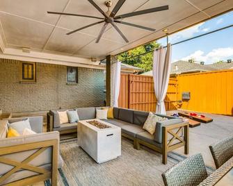 Ultimate Texas Experience With Heated Pool & Spa - Dallas - Hàng hiên