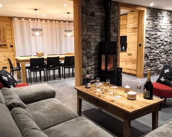 Chalet Josaly Jacuzzi et Sauna - Samoëns - Salon