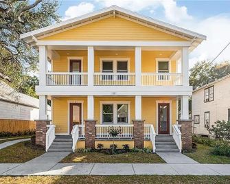 Historic Ybor City 3BR Home - Walk to 7th Ave - Near Downtown Tampa - Tampa - Gebäude