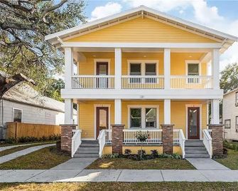 Historic Ybor City 3BR Home - Walk to 7th Ave - Near Downtown Tampa - Tampa - Bangunan