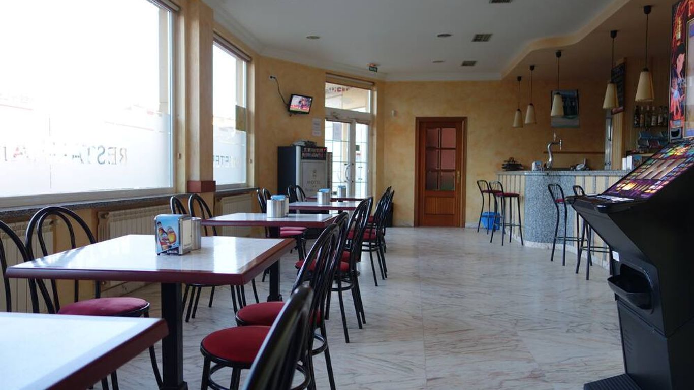 Hotel Reyes De León