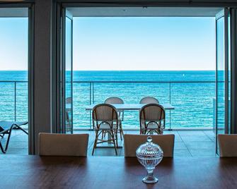 Umito Voyage Atami - Atami - Balcony
