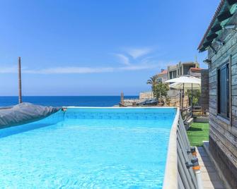 Sea Lofts-Kfar Abida Oceanfront Retreats - Batroûn - Pool