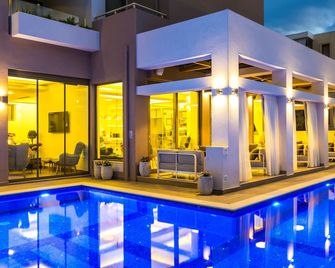 Menta City Boutique Hotel - Rethymno - Svømmebasseng