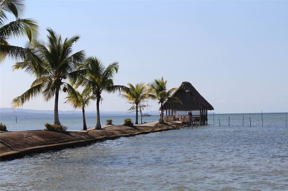Amatique Bay Hotel - Puerto Barrios