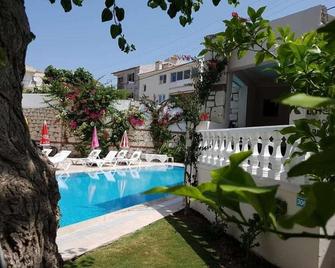Hotel Doga - Cesme - Pool