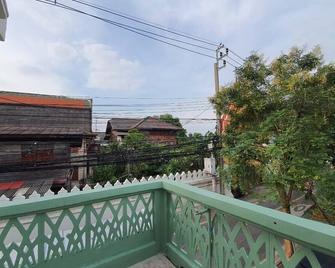 Baanarun 2, Bangkok Nearmrt Itsalaphan, Watarun/Private House - Bangkok