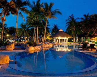 Nexus Resort & Spa Karambunai - Kota Kinabalu - Pool