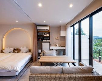 R;mogami - Tozawa - Sypialnia