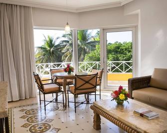 Hotel Las Americas Casa de Playa - Cartagena - Living room