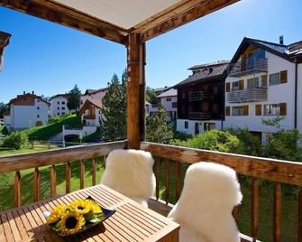 Schweizerhof Ferienwohnungen Lenzerheide 5 - Vaz/Obervaz - Balcony
