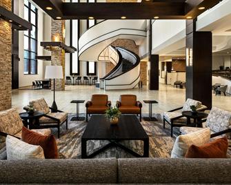 Bloomington-Normal Marriott Hotel & Conference Center - Normal - Лоббі