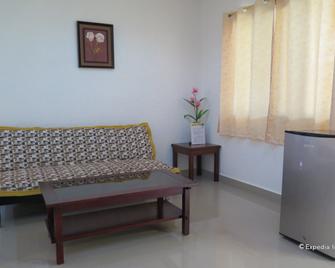Bohol Sunside Resort - Panglao - Wohnzimmer