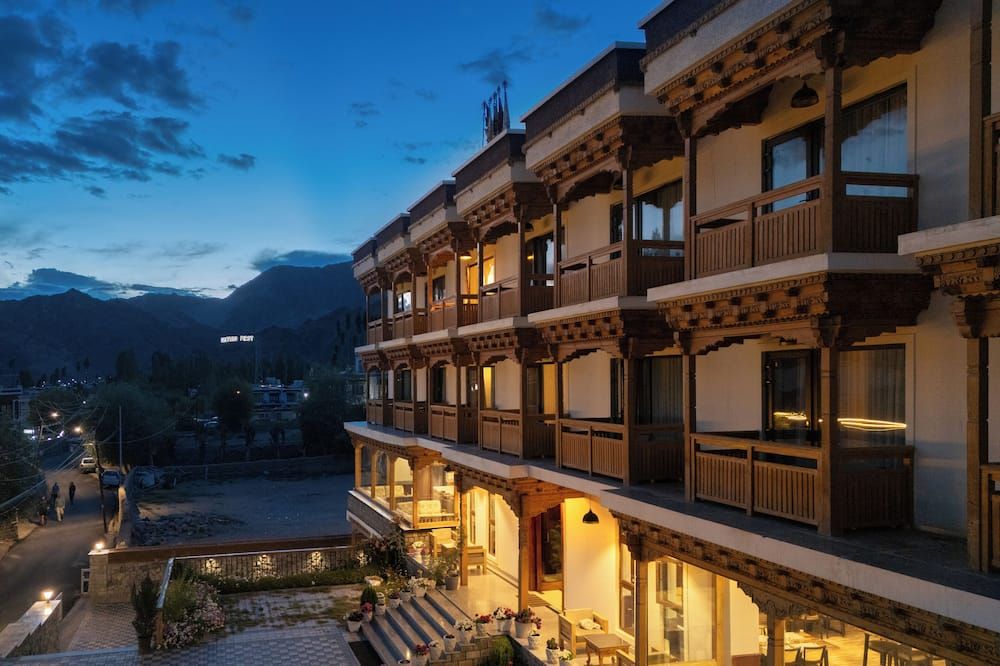 Hotel Samaya - לה - בניין