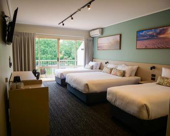 Nightcap at Hinterland Hotel - Nerang - Bedroom