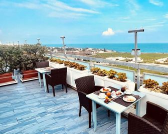 Barion Hotel & Congressi - Bari - Balcony