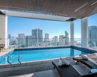 Astica Hotel Nha Trang - Nha Trang - Pool