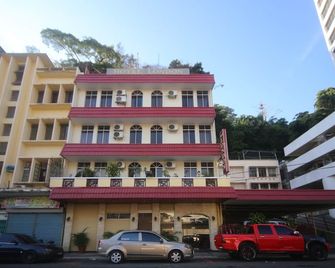 Hotel O London - Sandakan - Budova