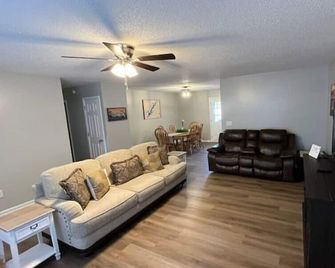 A Day at the Park - Guntersville - Living room