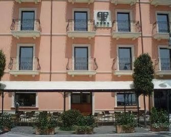 Palazzo Foti Hotel - Crotone - Building